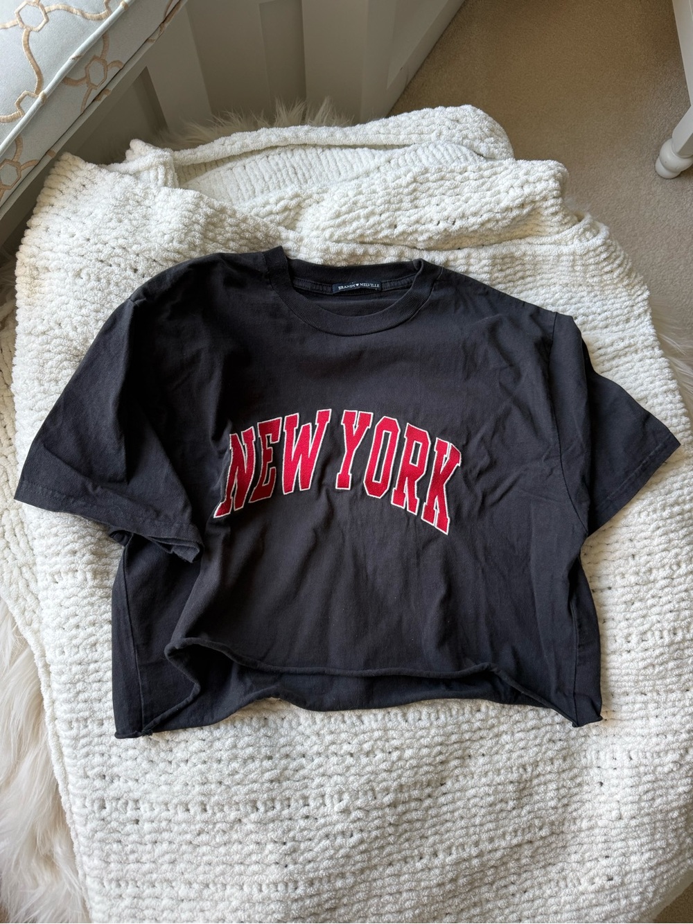 New York Graphic Crop Tee - Brandy Melville